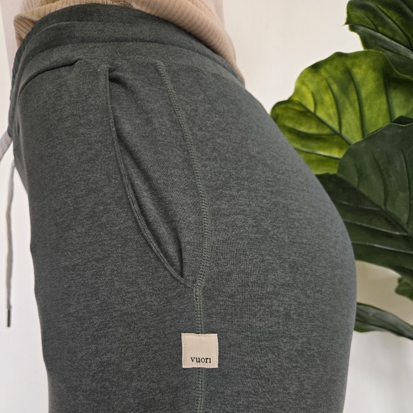 Vuori Performance Jogger Olive Green Color Size S Women's Sporty Running Gym - Picture 10 of 14